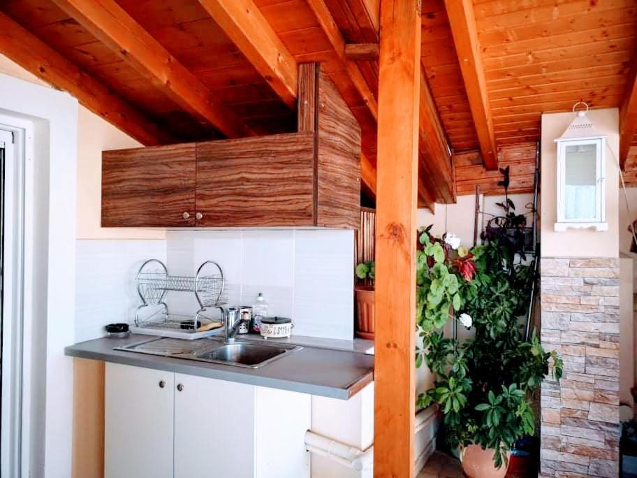 Апартаменты House With Wonderful View Лефканди-Халкидас Экстерьер фото